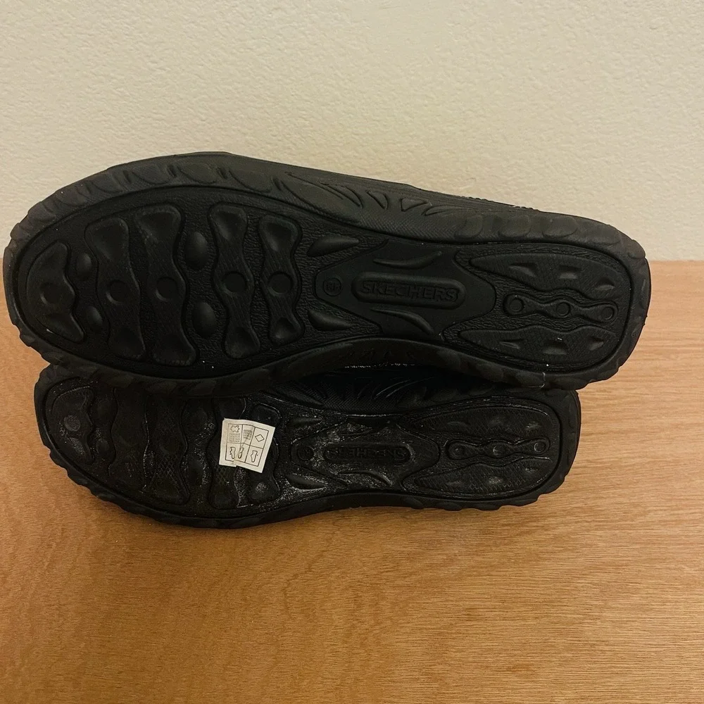 Skechers nwob women
